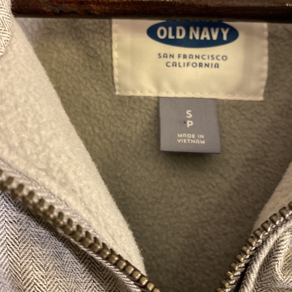 Old Navy woman’s vest size S - Picture 3 of 4